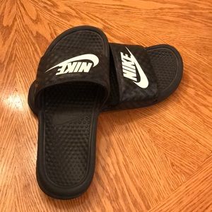 Nike slides